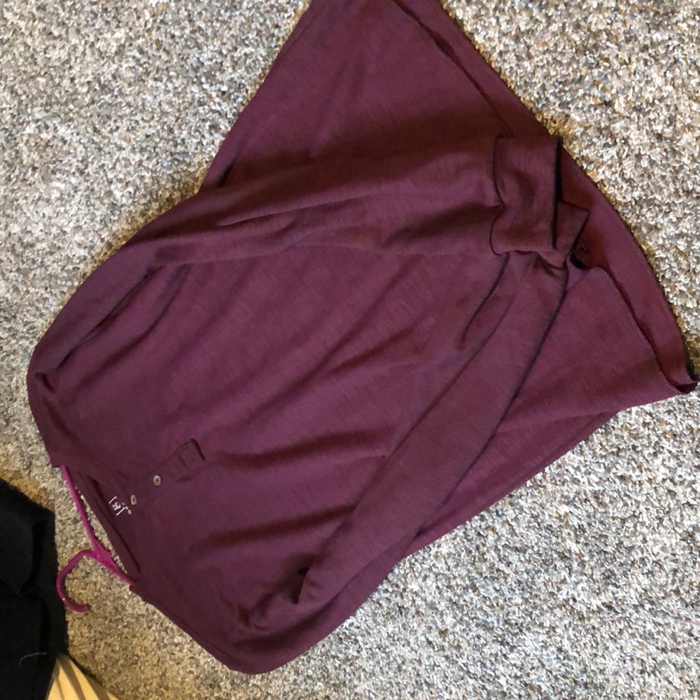 Crimson get sleeve shirt
